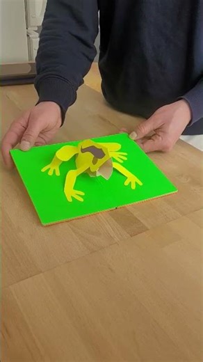 Total Fluo FROGO! this popup frog is singing!!!!
