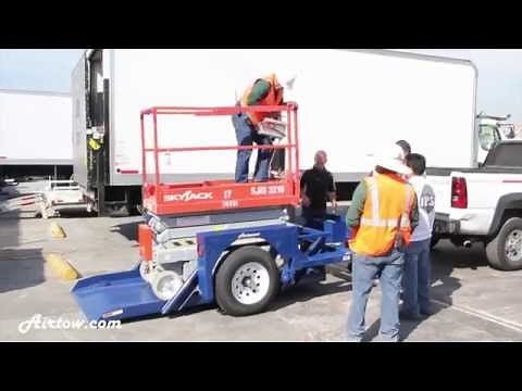Loading a SJIII 3219 Skyjack Scissor Lift onto a RS8-32 Airtow Trailer
