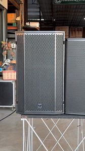 SPM TX12C ผู้ดีศาลายา vs martin xp12 ผู้ดีอังกฤษ มีเหมือนเค้าแค่อย่างเดียวคือใช้ตูดแหลม เหมือนกัน￼ | Thanawat Bongsongjarean