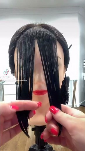 Curtain bangs, this technique is just amazing 😍😍😍😍😍