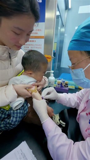 Why Does the Brother Still Laugh? The Surprising Truth Behind the Blood Draw! BloodDrawSto