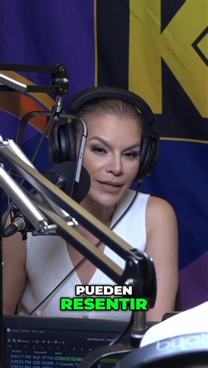 Olga Tañón oficial habló en #LaTendenciaDeMolusco por KQ 105 sobre el impacto del nuevo disco de Bad Bunny en la música puertorriqueña. ENTREVISTA COMPLETA en MoluscoTV2 por YouTube. | Molusco TV