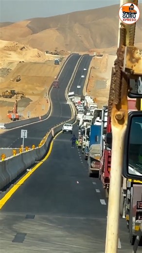 "सऊदी में हादसे के बाद ट्रैफिक पुलिस का जबरदस्त एक्शन! 🚓🔥 | #GuruXpreso