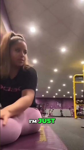 Gym awkwardness: When a simple 'Hi' derails your workout! #shorts