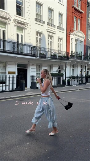 just a small town girl living in the big city and learning a lot along the wayyyy #fyp #london #intern #marketing #relatable