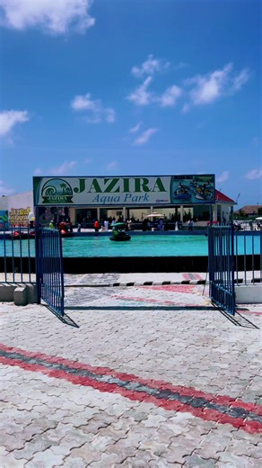Jaziira Aqua Park: Ciyaal & Nasiimo