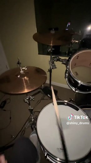 My mic didn’t record ✌️ but here is Aoi, Koi, Daidaiiro No Hi by MASS OF THE FERMENTING DREGS 😁😁#massofthefermentingdregs #musictok #drums #drummer #drumcover
