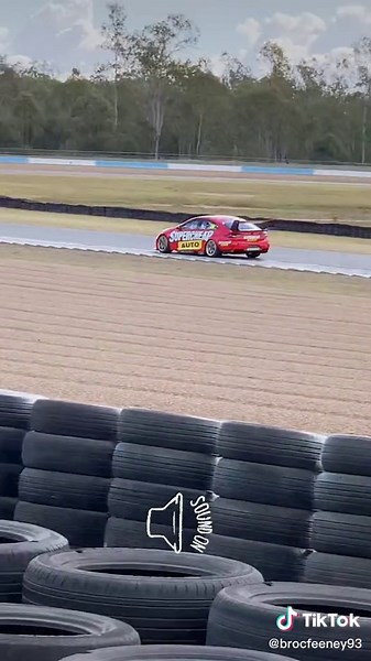 Exciting Supercar Experience at Queensland Raceway