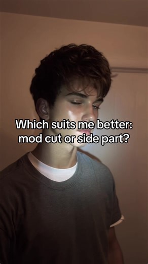 Choosing Between Mod Cut and Side Part Hairstyles