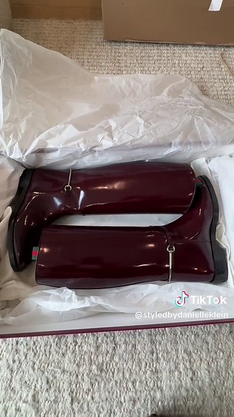 Unboxing My New Gucci Boots with Danielle Klein ♥️