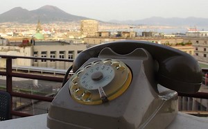 Hacking a rotary phone with an Arduino and a GSM shield | Arduino Blog