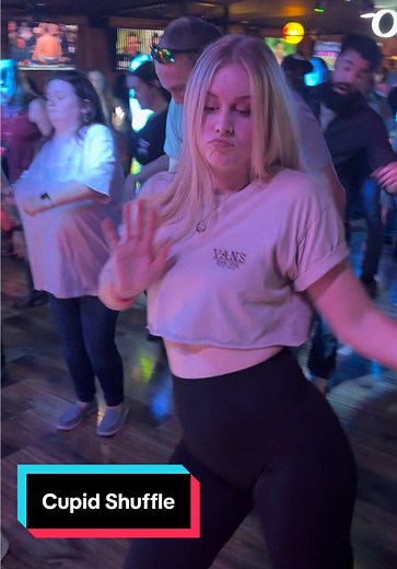 ⚡️Cupid Shuffle⚡️ #linedancing #beginnerlinedance #countrybar #trending #dance