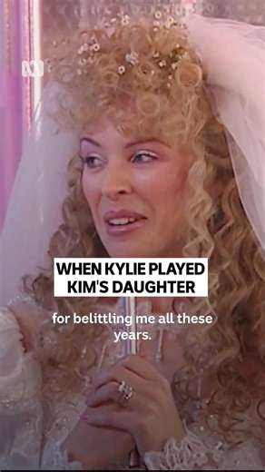 Kylie Minogue's flash-forward wedding in Kath & Kim