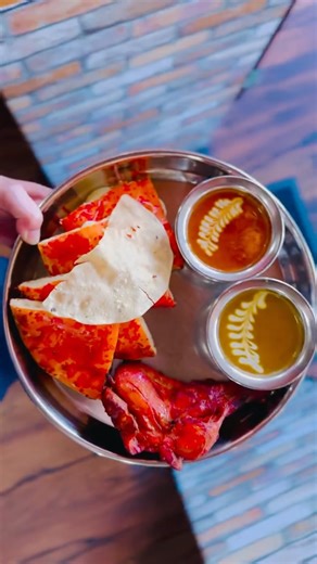 ネパール＆インド料理ヒマラヤ on Instagram: ". . 1月22日はカレーの日🍛 こんな寒い日こそ ヒマラヤのカレーを食べて 体の中からスパイス温活✨ 田川店では無料のサービススープを 毎日ご準備しております。 待ち時間に温まってくださいね。 🍺ヒマラヤハッピーアワー開催中！ 毎日18:00-22:00 アルコールメニュー30%OFF ※田川店のみ 🍛タカリセット期間限定発売中 ※田川店のみ 🚚田川店デリバリーOK QRコードで簡単注文📱 田川地域全域に配達対応🍛 初回ご注文配送料無料💁🏽‍♂️🇳🇵🇮🇳 本日の日替わりランチは キーマカレーセット 800円（税込880円） ◻︎日替わりカレー ◻︎プレーンナンorライス ◻︎パパド ◻︎サラダ ＋200円でドリンク付 ＋275円でお好きなナンに変更OK ＋250円でカレー大盛OK ランチタイム 11:00-15:00（os14:30） ＼お席のご予約受付中／ 人数に応じて団体様向け テーブルセッティングも 対応いたします。（要予約） お得な食べ放題＆飲み放題も ございます。 （4名様〜2時間制） ご予