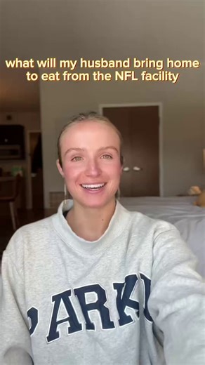Wow: Steelers standout WR John Rhys Plumlee’s wife Lucy Moore shows a behind-the-scenes look at living in team housing that includes all meals during the offseason.Lunch:- Steak, potatoes, asparagus- Chicken parm with noodles & asparagusDinner:- Steak & lobster- Rice, green beans- Cheesy potatoesIt's so cool seeing what players and their families go through.