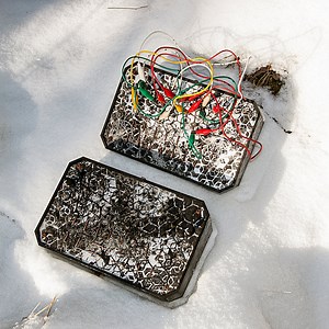 STEREO-SONIC PATCH TOUCH MACHINE