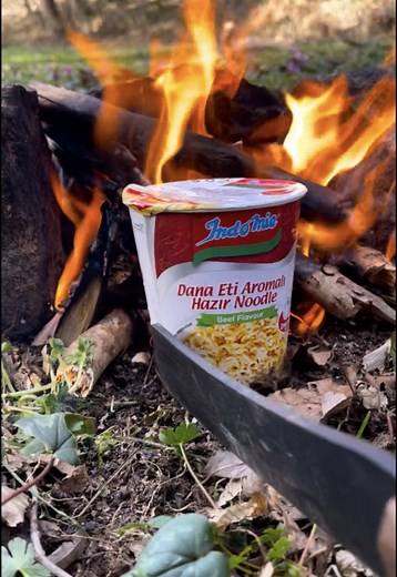 The Man Is Teaching The Cooking Trick In An Emergency😱 #outdoors #lifehacks #survival #wildlife #bushcraft #nature #camping