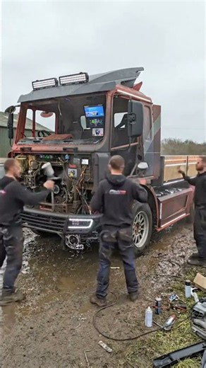 From an abandoned tronton truck to a cool one