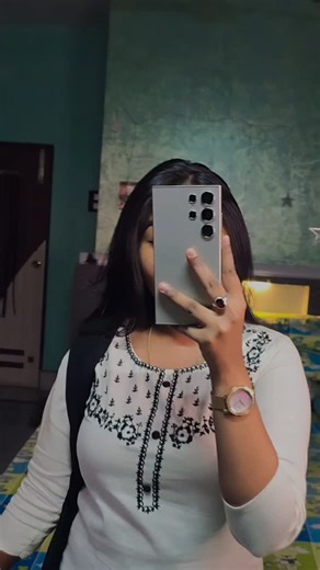 Shreya Goldar on Instagram: "✨️ . . . . . . . . . . . . . . . . . . . . . . . #trending #viral #explore #trendingreels #reels #instagram #likesforlike #reelsinstagram #kolkata"