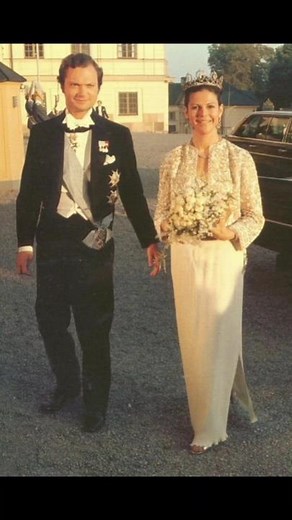 Queen Silvia and king Carl Gustav of Sweden in her royal moment #fashion #style #beauty