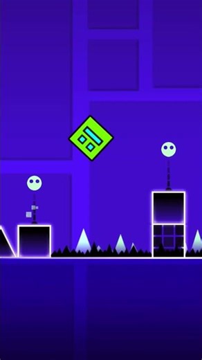 Me playing Geometry Dash #funny #makemefamous￼