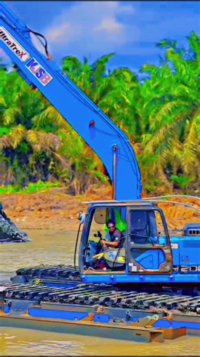 Exploring the Pontoon Amphibious Ultratrex