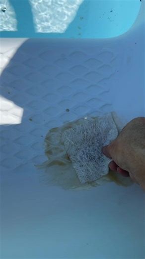 Efectiva reparación de escalones de piscina