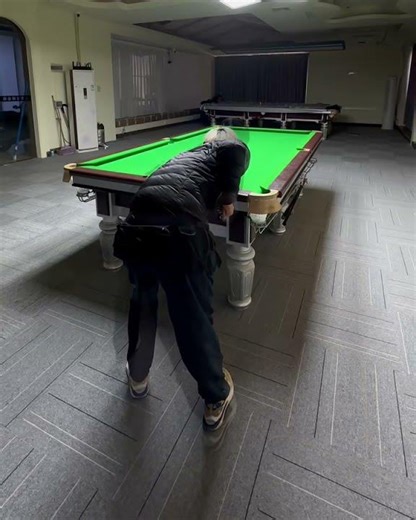 Do you ever bend your arm inwards when you play snooker? After reading this, you'll understand wh...