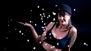 Bibi Vaplan - La Popcorn Opera: uss vegn Captain Flamingo