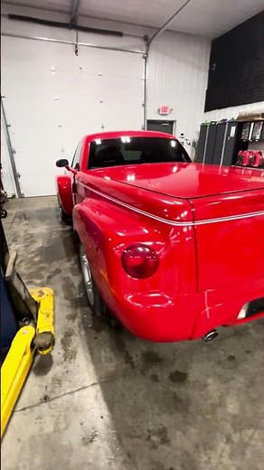 2003 Chevrolet SSR didn't wanna run, nor move it roof. So it's just another parts truck......