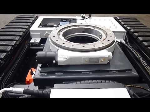 Custom-made tracked undercarriage with electric/hydraulic powerpack - VTS Track Solutions