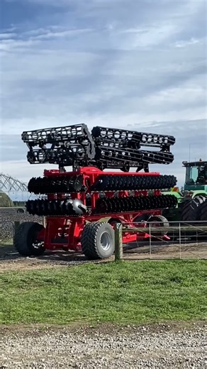 Across the ditch - 🚜 Recently delivered… a brand new Grégoire Besson 12m Normandie Speed Tiller to a happy customer in Mid-Canterbury, NZ, and it’s been transforming soils from day one 🌱💪 Built for fast, efficient stubble cultivation, the Normandie Speed Tiller evenly distributes crop residues and organic matter while aerating and structuring the soil for improved water infiltration, retention, and erosion control 💨 Key benefits: • Reduced costs per hectare • Simplified & economical maintena
