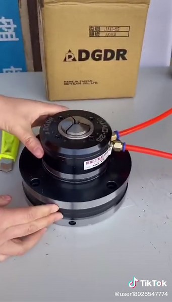 Front-mounted pneumatic rotary chuck, center through hole high-precision pneumatic collet chuck#colletchuck #airchuck #lathe