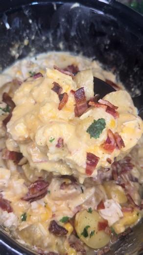 Delicious Crockpot Chicken Bacon Ranch Potatoes Recipe