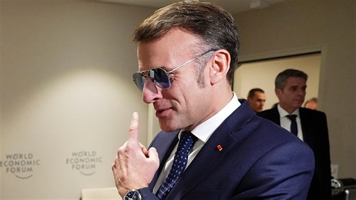 Davos : les lunettes de Macron, un accessoire politique