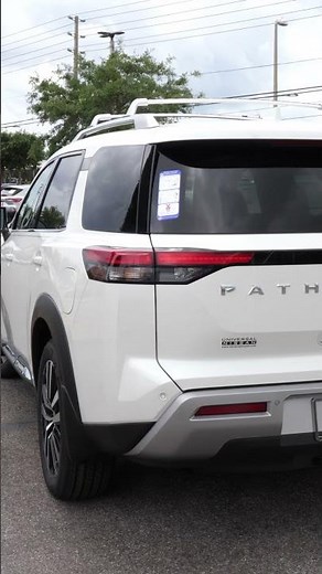 2023 Nissan Pathfinder Platinum | Universal Nissan