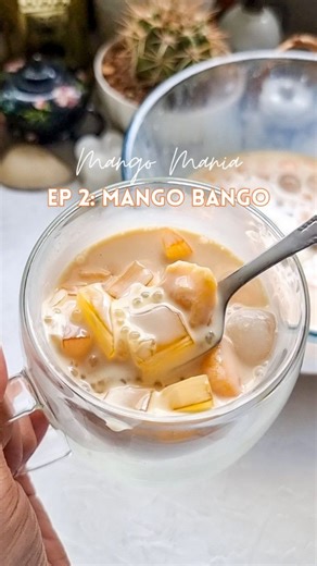 HERE'S HOW TO MAKE IT ⤵️ ⠀⠀⠀⠀⠀⠀⠀⠀⠀ Mango Mania Series Episode 2: Mango Bango 🥭 (Filipino Dessert) Recipe 1 packet mango jelly or ready made Nata de Coco (coconut jelly) 1 cup mango cubes ½ cup tapioca pearls (sagudana) 1 cup evaporated milk ½ cup condensed milk ⅓ cup coconut milk (optional) Ice cubes as required • Add the tapioca pearls to boiling water and cook on medium heat for 12 minutes • Turn off the flame and cover the pot. Leave for 10 minutes • The pearls must be soft & transparent. Ru