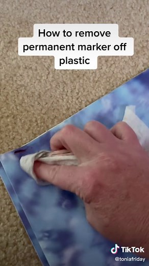 Easy Hack to Remove Permanent Marker from Plastic | School Supplies Tip