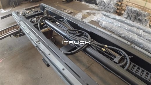 4 tons wrecker bed #WreckerBed #FlatbedWrecker #TowTruckBed #RecoveryBed #TowingEquipment #FlatbedTow #WreckerTruckParts #RoadsideRecovery #HeavyDutyBed #TowBedDesign #RescueVehicle #TruckBedFabrication | iTruck Wrecker