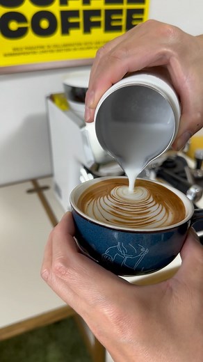 Turner🇯🇵 on Instagram: "@delonghi_japan デロンギ ラ・スペシャリスタ・アルテ グラインダー付き エスプレッソ・カプチーノメーカー EC9155J-W #デロンギ #コーヒーマシン #コーヒーのある暮らし #ラスペシャリスタアルテ #エスプレッソメーカー #ラスペシャリスタ #エスプレッソ #エスプレッソの日 #ラテアート #ラテ練 #coffee #latteart"