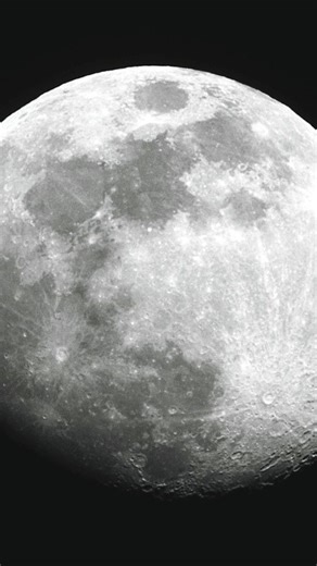 Lyndie Chiou on Instagram: "See the solitary bright crater on the lower left? It's named after Aristarchus of Samos, who proposed that the Earth orbits the sun 1,800 years before Copernicus. An unbelievably insightful idea for its day (sadly ignored). Next month Artemis will launch phase 2, which will be a mission to fly 4 astronauts around the moon and back. Image taken tonight on Vespera Pro. Moon 87% full. #science #history #moon #nasa #astronomy @vaonis"