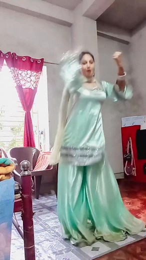 474K views · 12K reactions | #hindi #song #viralsong #viralsongsreel #music #dance #Real #viralsong2025 | Heena Khatun | Facebook