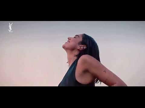 Pub Yves saint Laurent : libre avec dua lipa 2022