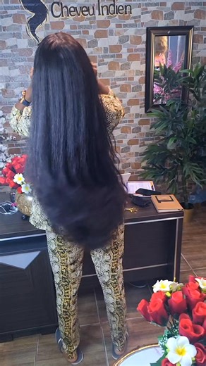 10K views · 55 reactions | LA PETPITE EST DE RETOUR La Maison du Cheveu Indien CHEVEUX INDIEN 30 POUCE/ CLOSURE. 100% VIERGE D.D À la une Tout Le Monde JE N'AI AUCUN DROIT SUR LA MUSIQUE JOUÉE | Carole Abena | Facebook