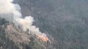 Lightning sparks small wildfires near Bend