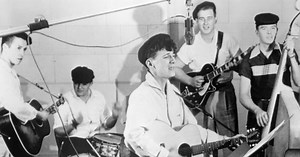 Video: Cliff Gallup's Solo in Gene Vincent's "Race with the Devil" | Reverb Learn to Play