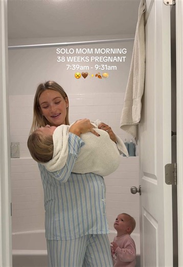 GOOD MORNING!☀️🍂 not sure how I got so much done?!? hope you have the best Monday ily🤎🧡💛 #morningvlog #momlife #momvlog #38weekspregnant #lifestylevlog
