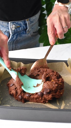 Butternut Squash Brownies - RECIPE: https://www.theconsciousplantkitchen.com/butternut-squash-brownies/ | The Conscious Plant Kitchen