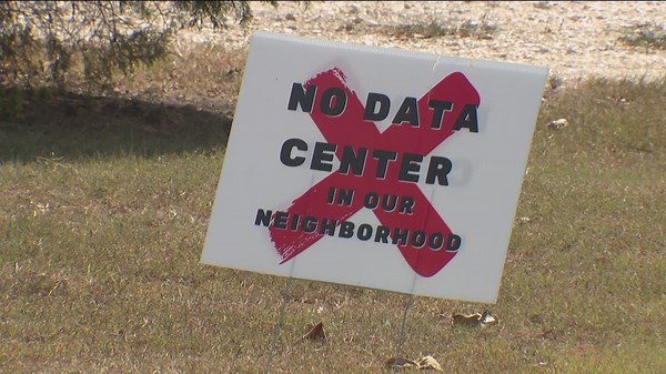 Taylor residents rally against data center plans