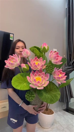 Mẫu Hoa Sen Tô Màu Đẹp Với CapCut